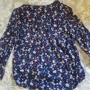 Flower-patterned blouse